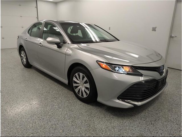 2020 Toyota Camry Hybrid LE