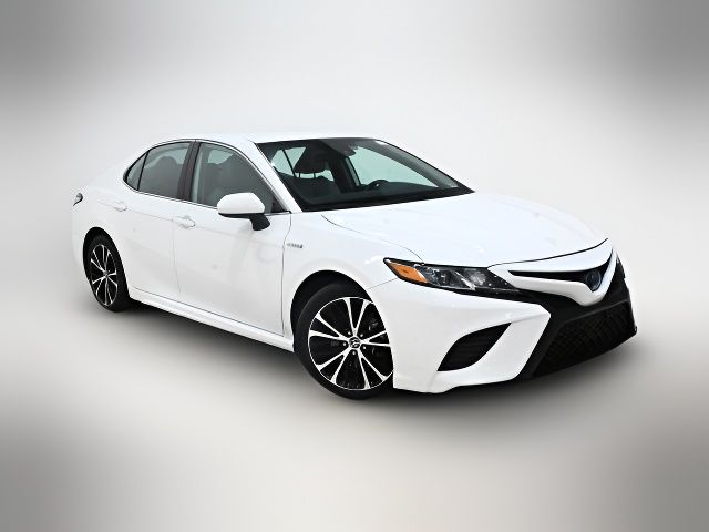 2020 Toyota Camry Hybrid SE