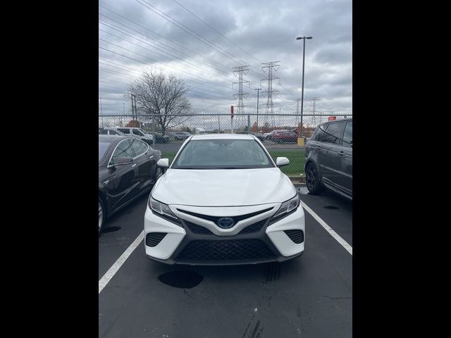 2020 Toyota Camry Hybrid SE