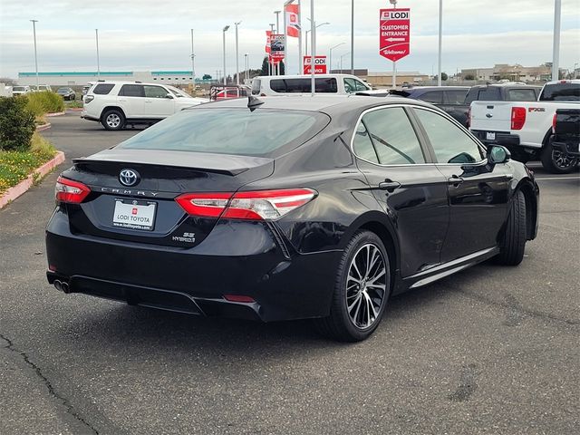 2020 Toyota Camry Hybrid SE