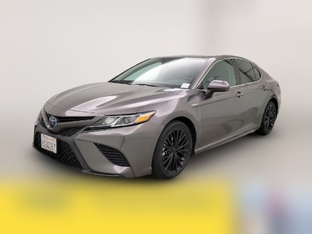 2020 Toyota Camry Hybrid SE