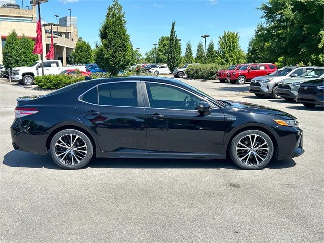 2020 Toyota Camry Hybrid SE