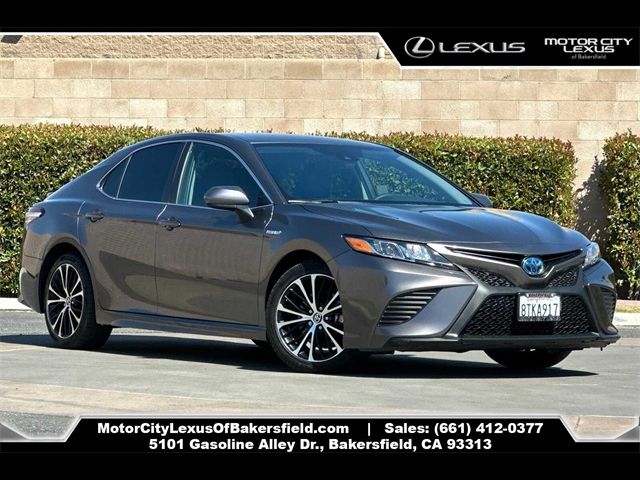 2020 Toyota Camry Hybrid SE