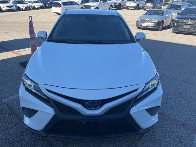 2020 Toyota Camry Hybrid SE