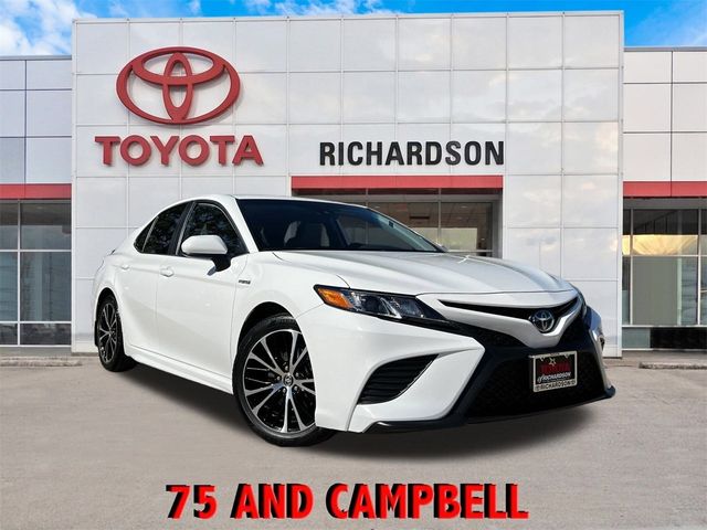 2020 Toyota Camry Hybrid SE