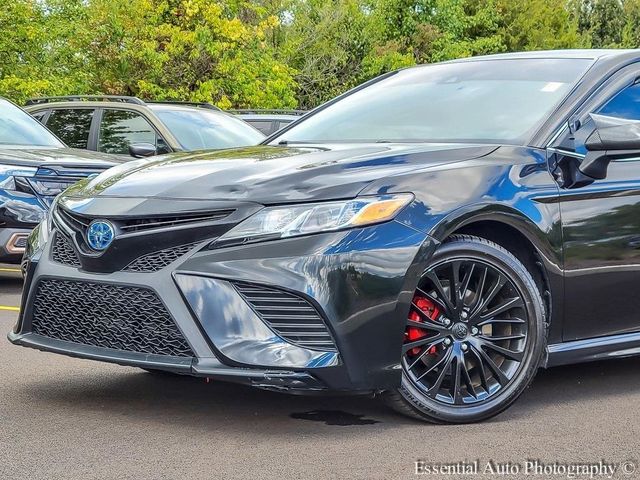 2020 Toyota Camry Hybrid SE