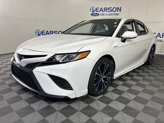 2020 Toyota Camry Hybrid SE