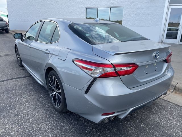 2020 Toyota Camry Hybrid SE