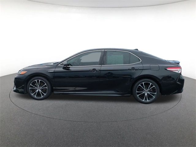 2020 Toyota Camry Hybrid SE