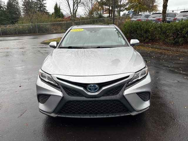 2020 Toyota Camry Hybrid SE