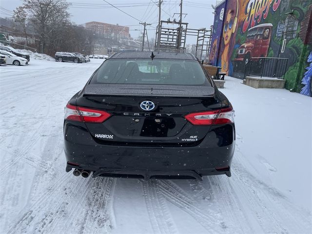 2020 Toyota Camry Hybrid SE