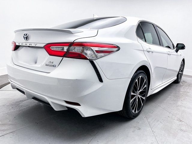 2020 Toyota Camry Hybrid SE