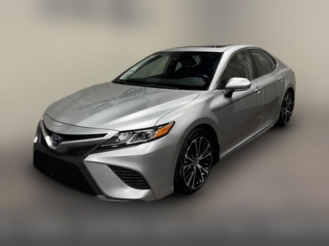 2020 Toyota Camry Hybrid SE