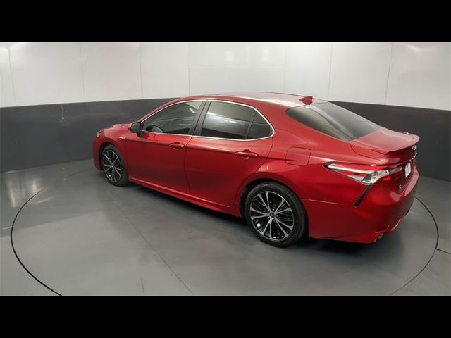 2020 Toyota Camry Hybrid SE