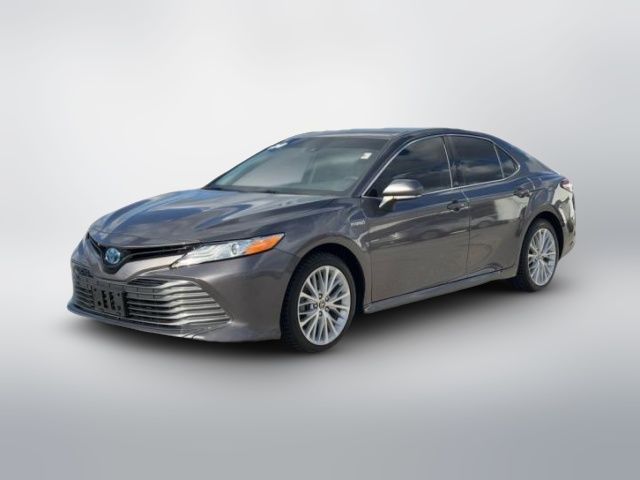 2020 Toyota Camry Hybrid XLE