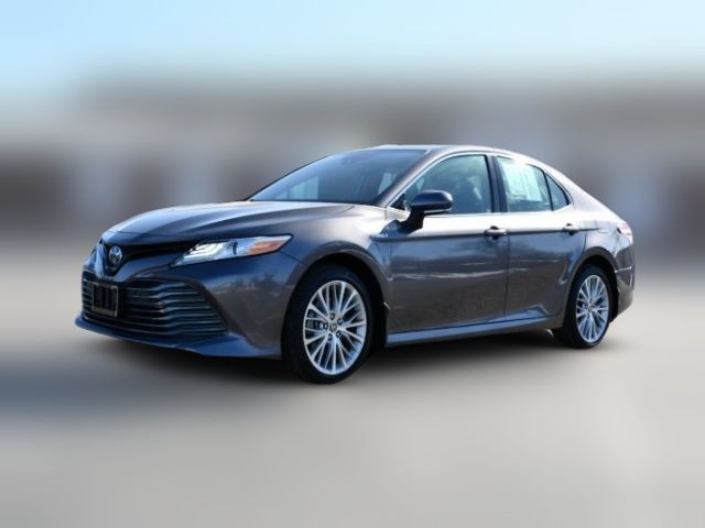 2020 Toyota Camry Hybrid XLE