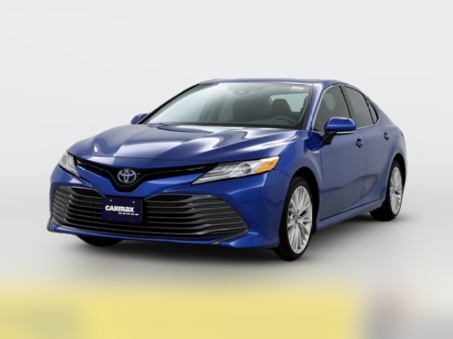 2020 toyota camry hybrid used discount
