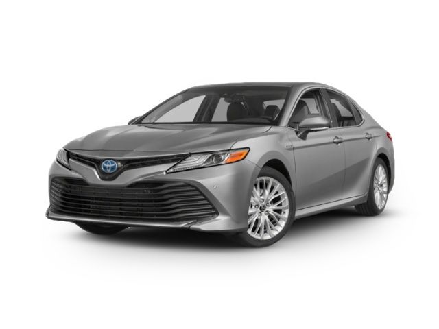 2020 Toyota Camry Hybrid XLE