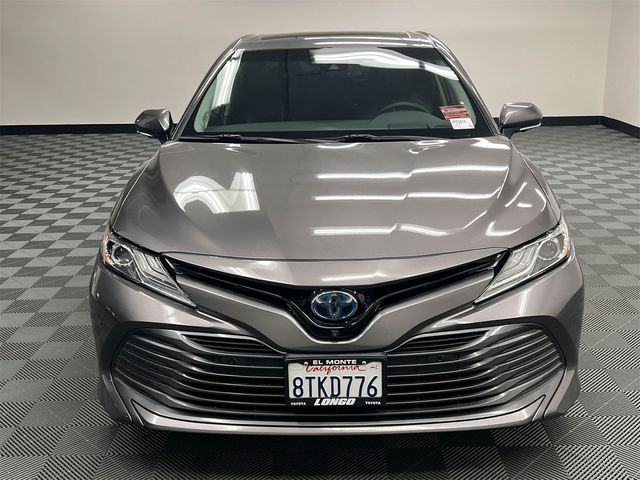 2020 Toyota Camry Hybrid XLE