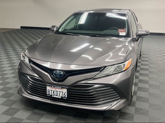 2020 Toyota Camry Hybrid XLE