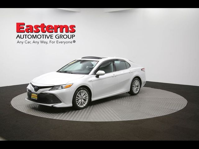 2020 Toyota Camry Hybrid XLE