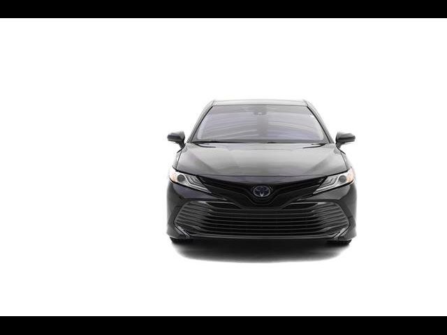 2020 Toyota Camry Hybrid XLE