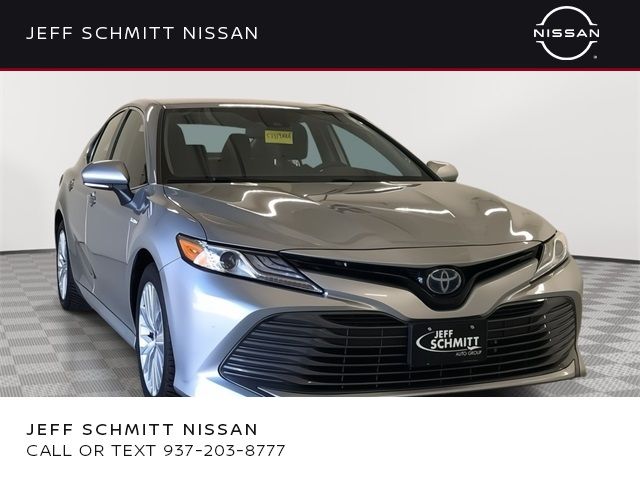 2020 Toyota Camry Hybrid XLE