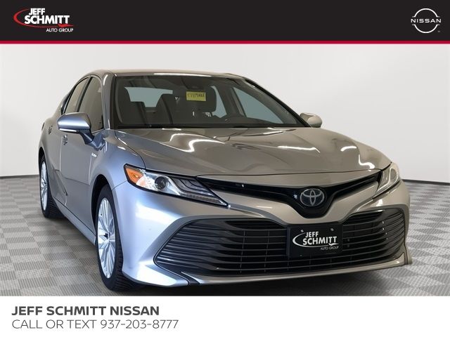 2020 Toyota Camry Hybrid XLE