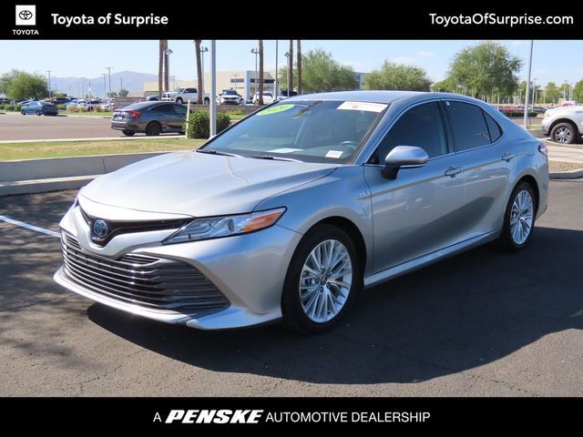 2020 Toyota Camry Hybrid XLE