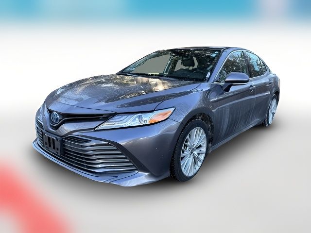 2020 Toyota Camry Hybrid XLE