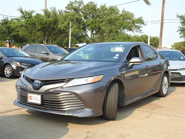 2020 Toyota Camry Hybrid XLE