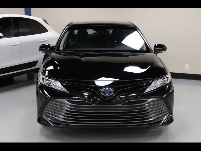 2020 Toyota Camry Hybrid XLE