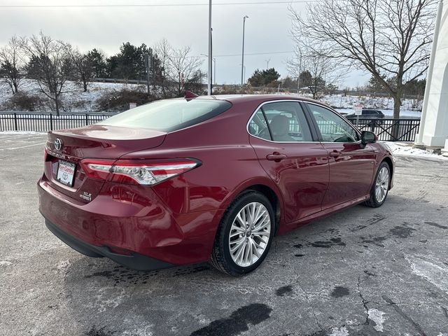 2020 Toyota Camry Hybrid XLE