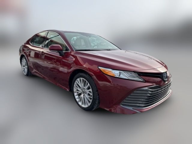 2020 Toyota Camry Hybrid XLE