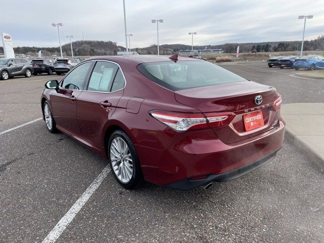 2020 Toyota Camry Hybrid XLE