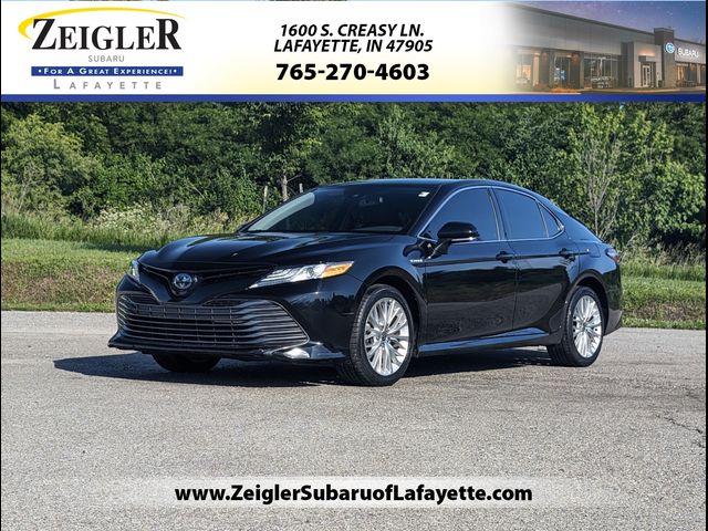 2020 Toyota Camry Hybrid XLE