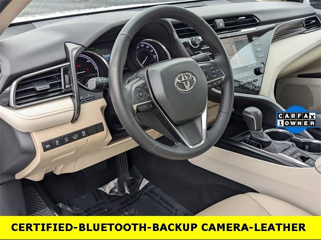 2020 Toyota Camry Hybrid XLE