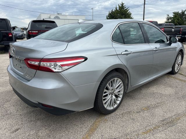 2020 Toyota Camry Hybrid XLE