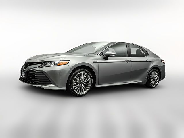 2020 Toyota Camry Hybrid XLE