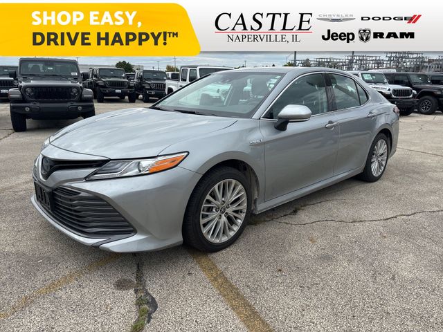 2020 Toyota Camry Hybrid XLE