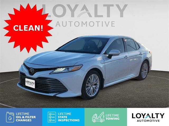 2020 Toyota Camry Hybrid XLE