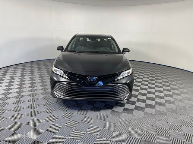 2020 Toyota Camry Hybrid XLE