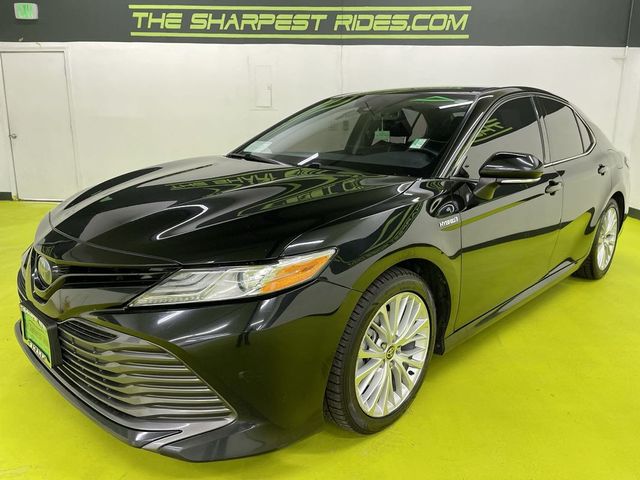 2020 Toyota Camry Hybrid XLE