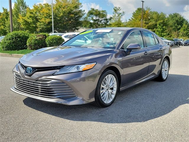 2020 Toyota Camry Hybrid XLE