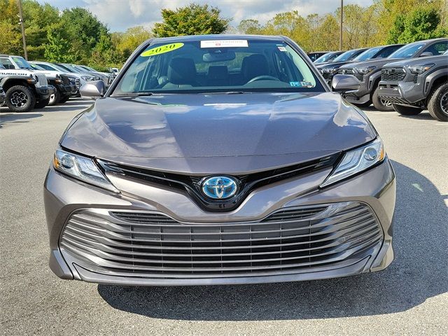 2020 Toyota Camry Hybrid XLE