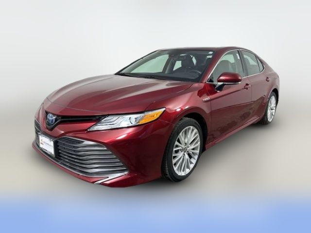 2020 Toyota Camry Hybrid XLE