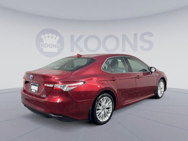 2020 Toyota Camry Hybrid XLE