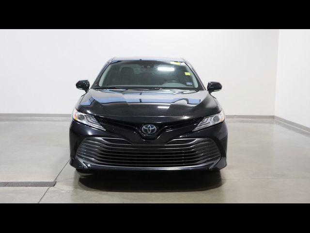 2020 Toyota Camry Hybrid XLE