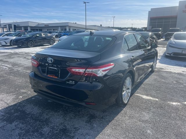 2020 Toyota Camry Hybrid XLE