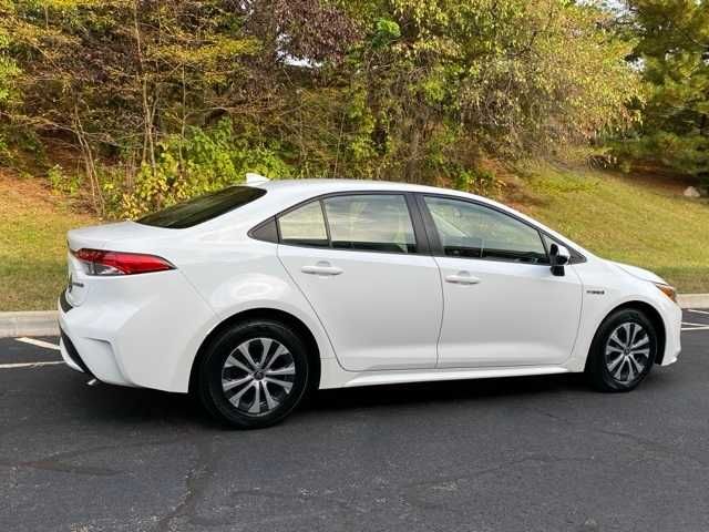 2020 Toyota Corolla Hybrid LE